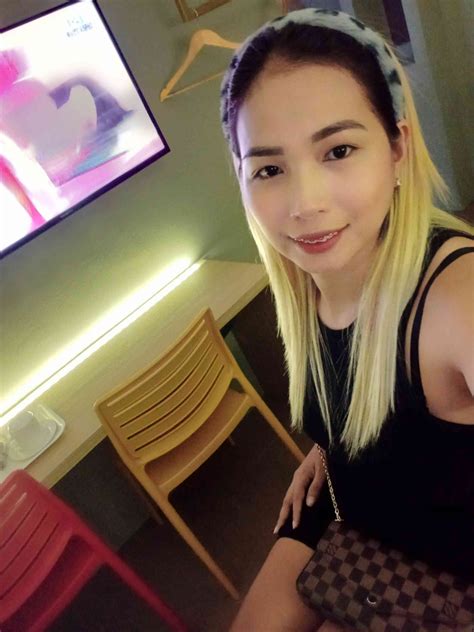 pinaywalks|Pinaywalkers Lounge (@pinaywalkerslounge.com) .